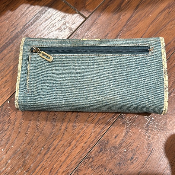 Guess wallet - Picture 2 of 3